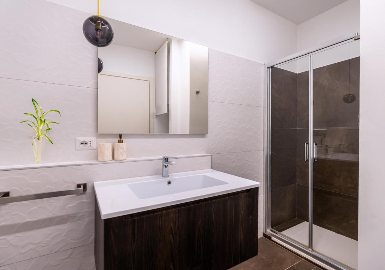 Sempione-citylife, Elegante - Metro M5 Ad 1 Minuto Appartement